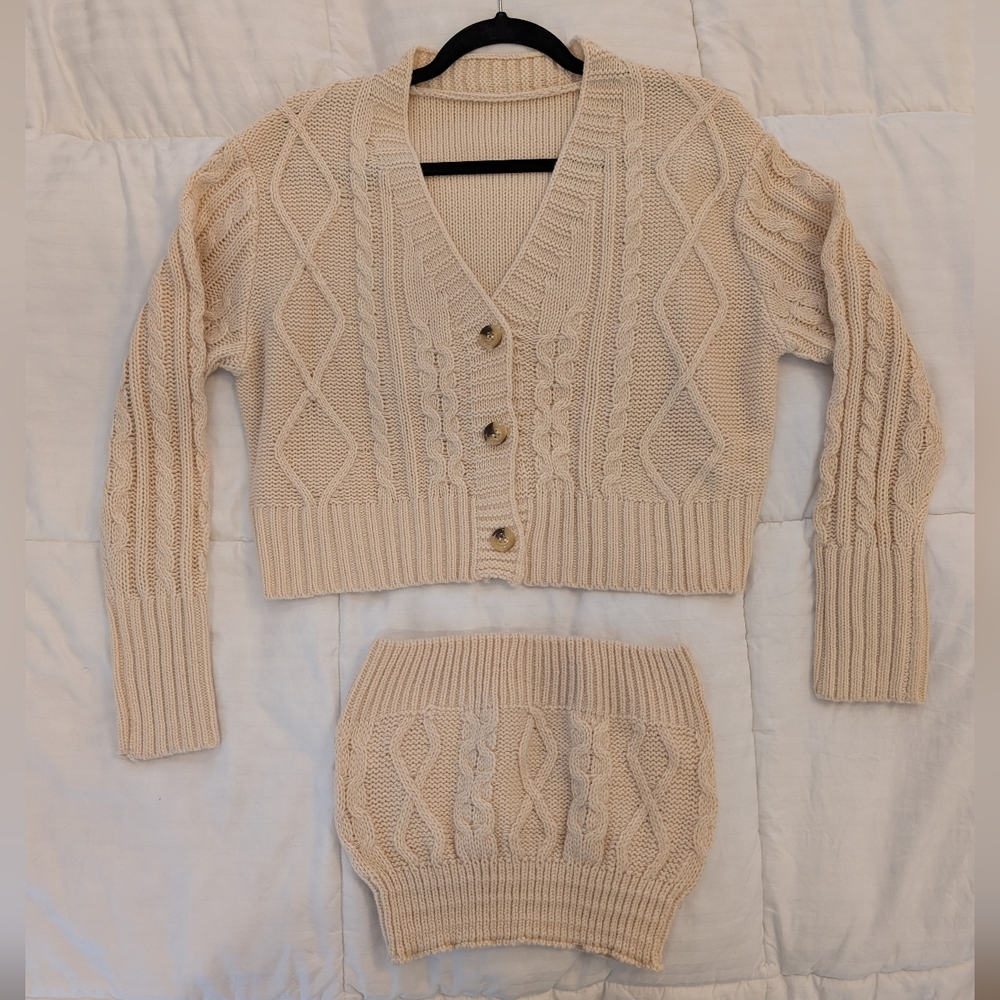 Cropped Cable Knit Cardigan in Cream
